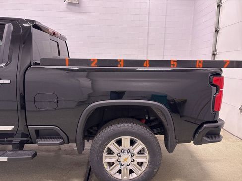New 2026 Chevrolet Silverado 3500 High Country w/ High Country Premium Package AWD/4WD image 13