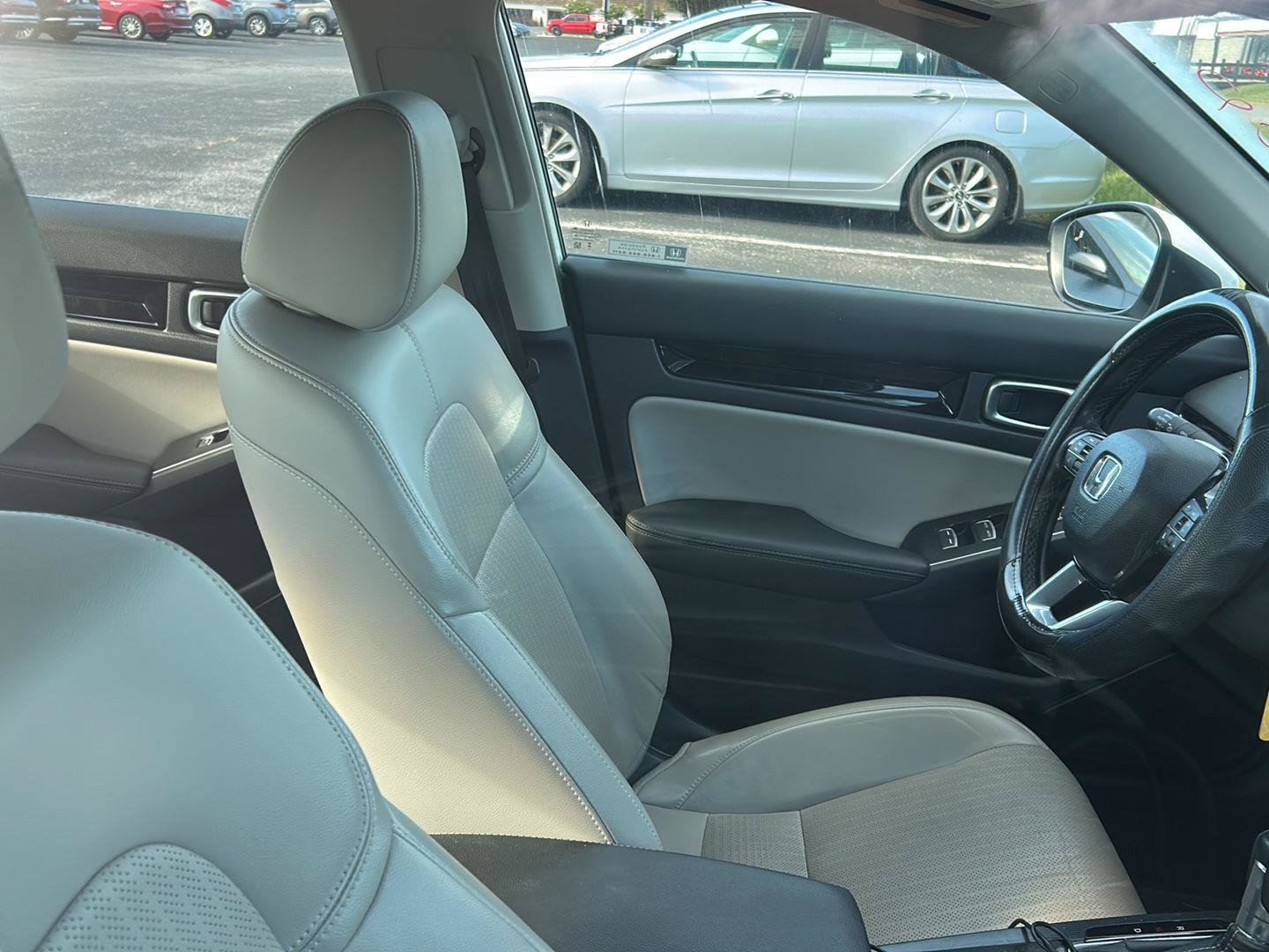 Used 2023 Honda Civic Touring image 9