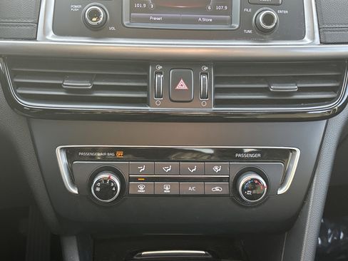 Used 2017 Kia Optima LX image 18