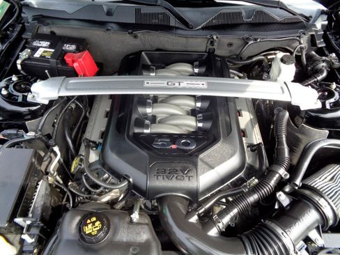 Used 2014 Ford Mustang GT image 22