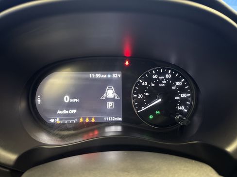 Used 2024 Nissan Kicks SR w/ SR Premium Package image 16