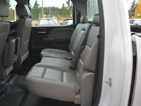 Used 2018 Chevrolet Silverado 3500 W/T image 12