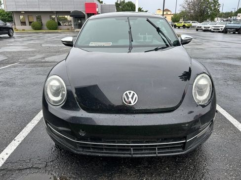 Used 2013 Volkswagen Beetle Turbo FWD image 2