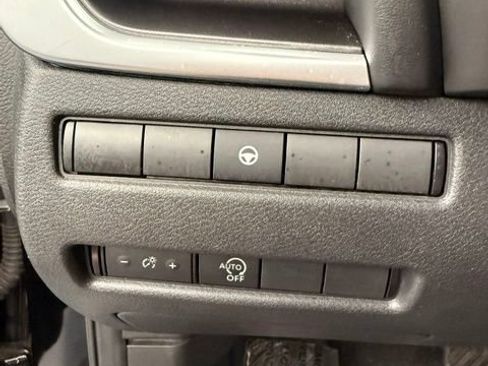 Used 2023 Nissan Rogue SV AWD/4WD image 48