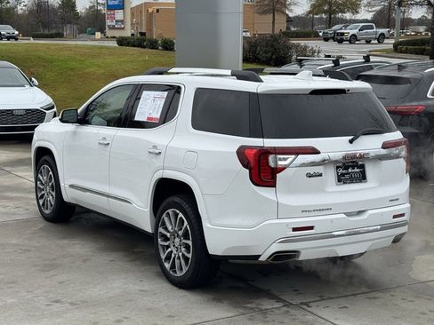 Used 2023 GMC Acadia Denali image 11