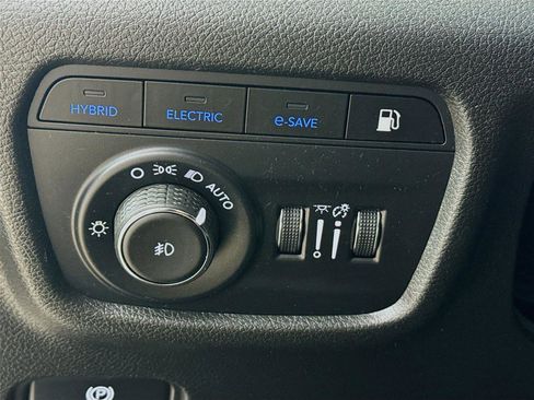 Used 2022 Jeep Grand Cherokee Limited 4xe image 14