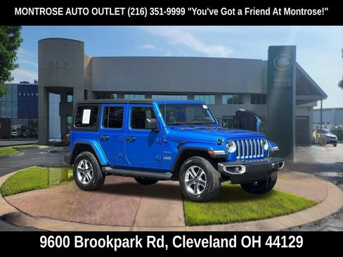 Used 2022 Jeep Wrangler Unlimited Sahara w/ LED Lighting Group AWD/4WD image 63