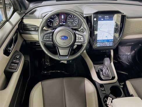 Certified 2025 Subaru Forester Limited image 21