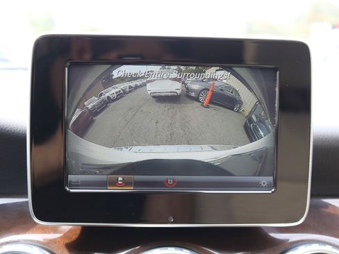 Used 2016 Mercedes-Benz GLA 250 image 21