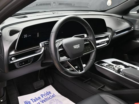 Used 2024 Cadillac Lyriq Tech RWD image 18
