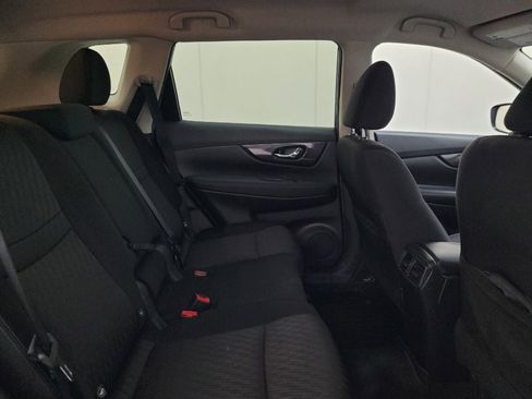 Used 2018 Nissan Rogue SV AWD/4WD image 19