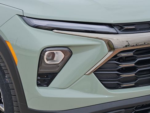 New 2026 Chevrolet TrailBlazer ACTIV w/ Convenience Package FWD image 8