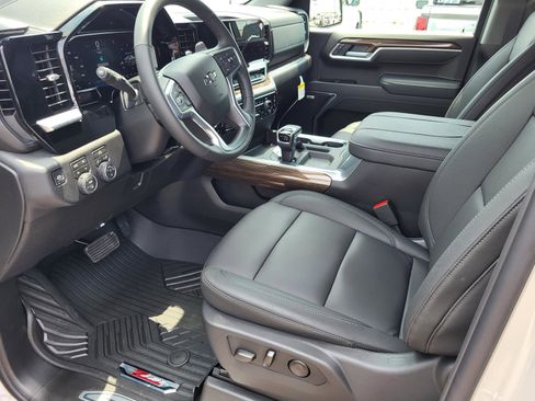 New 2026 Chevrolet Silverado 1500 RST AWD/4WD image 14
