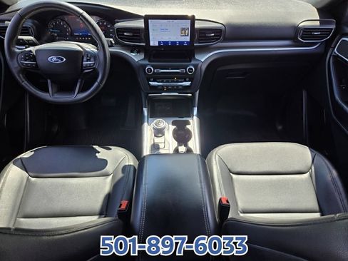 Used 2020 Ford Explorer XLT w/ Equipment Group 202A AWD/4WD image 14