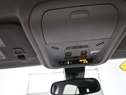 Used 2020 Chevrolet Equinox LT w/ Sport Edition FWD image 12