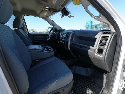 Used 2015 RAM 3500 Tradesman w/ Chrome Appearance Group AWD/4WD image 17