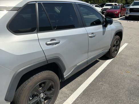 Used 2023 Toyota RAV4 LE FWD image 9