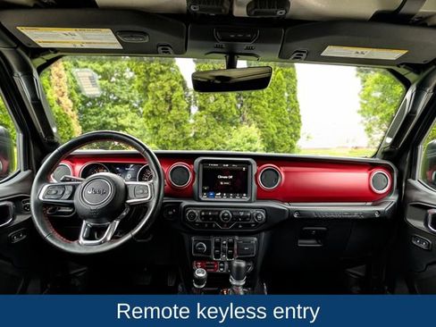 Used 2023 Jeep Wrangler Unlimited Rubicon w/ Cold Weather Group AWD/4WD image 12