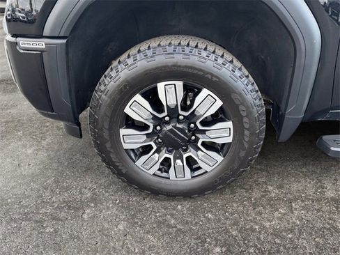 Used 2024 GMC Sierra 2500 Denali image 14