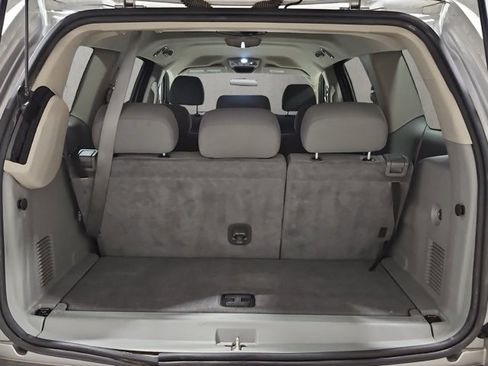 Used 2009 Chrysler Aspen Limited image 23