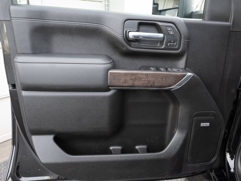 Used 2023 GMC Sierra 2500 Denali w/ Denali Ultimate Package image 18