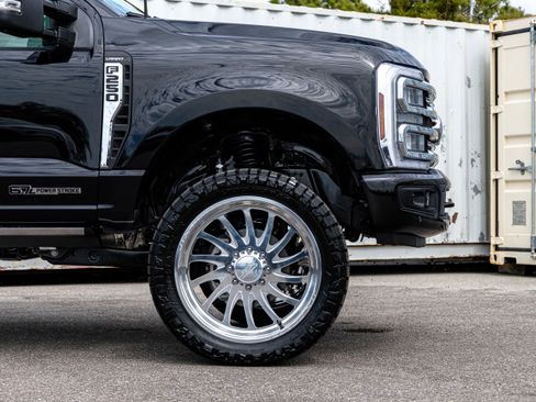 New 2025 Ford F250 Lariat w/ Lariat Ultimate Package AWD/4WD image 15