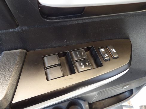 Used 2019 Toyota Tundra Limited image 11