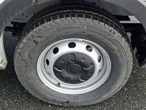 New 2026 Ford Transit 250 148 Medium Roof w/ HVAC Trade Package image 5