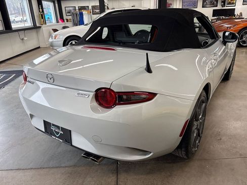 Used 2016 MAZDA MX-5 Miata Grand Touring image 15