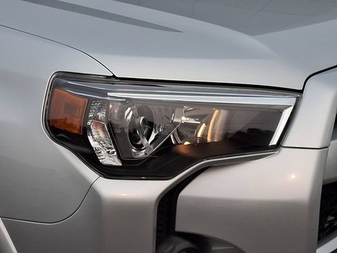 Certified 2023 Toyota 4Runner TRD Off-Road Premium w/ Off Road Premium Plus Package AWD/4WD image 9