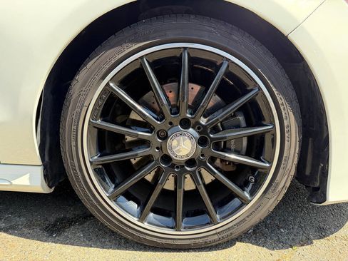 Used 2015 Mercedes-Benz CLA 250 image 34