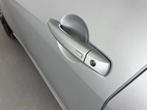 Used 2023 Nissan Sentra SV FWD image 11