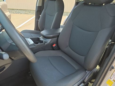 Certified 2025 Toyota RAV4 LE AWD/4WD image 17