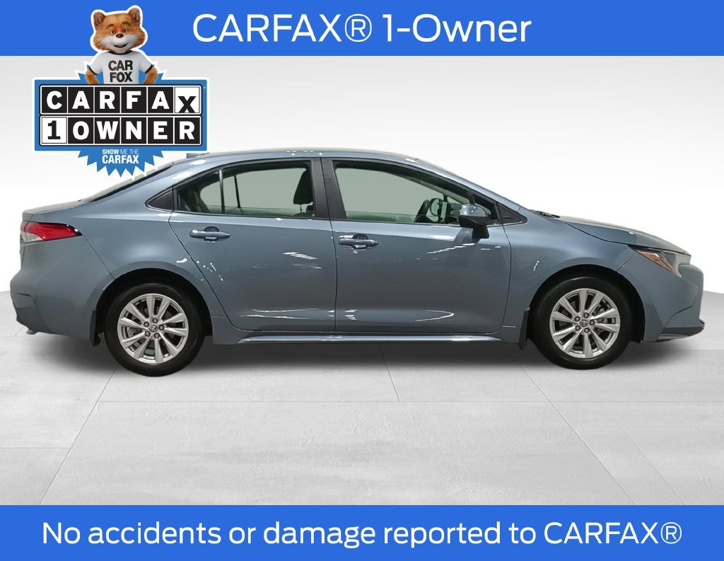 Used 2023 Toyota Corolla LE w/ LE Convenience Package FWD image 2