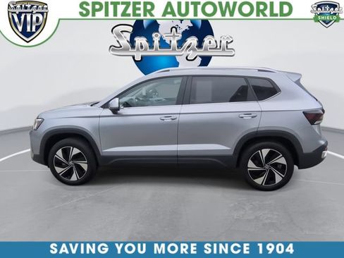 Used 2025 Volkswagen Taos SE AWD/4WD image 6
