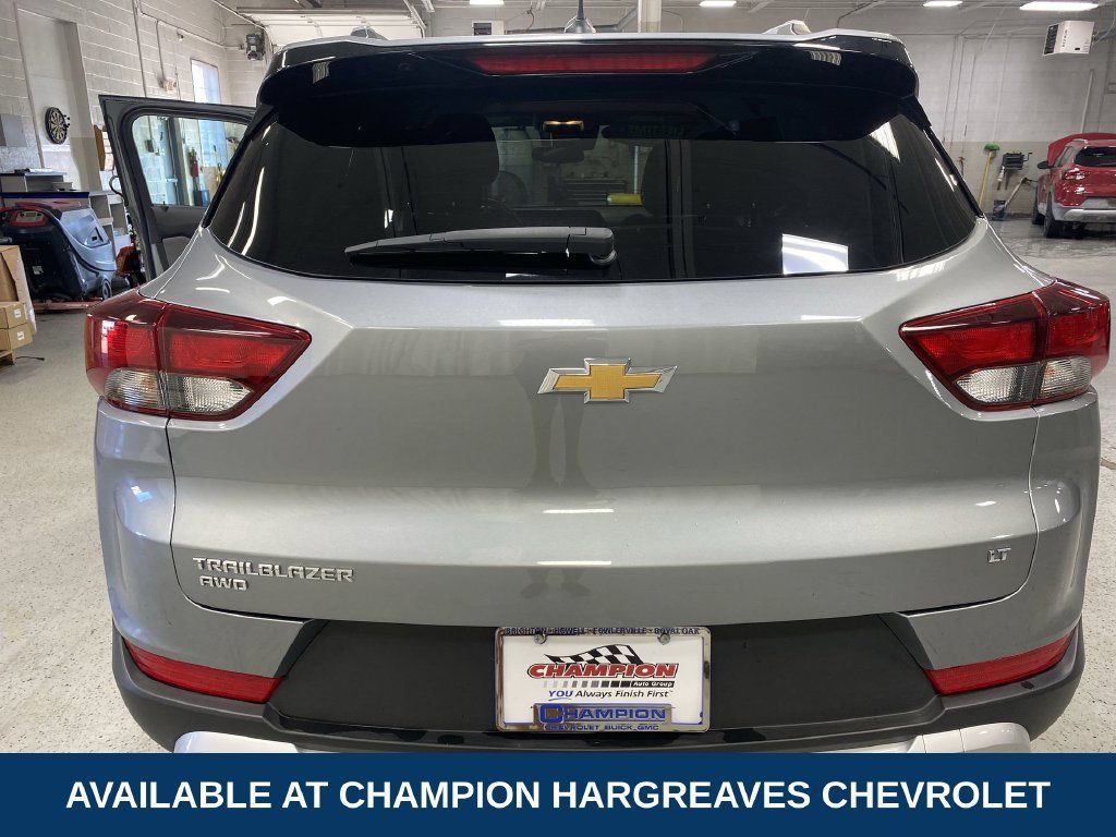 Used 2026 Chevrolet TrailBlazer LT AWD/4WD image 40