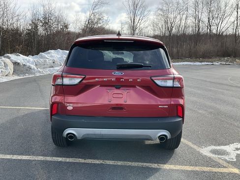 Used 2022 Ford Escape SE w/ Cold Weather Package image 23