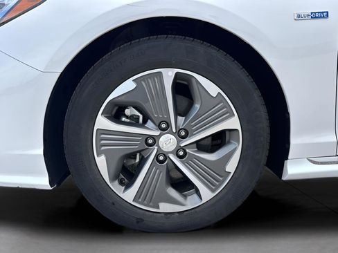 Used 2019 Hyundai Sonata Limited image 19