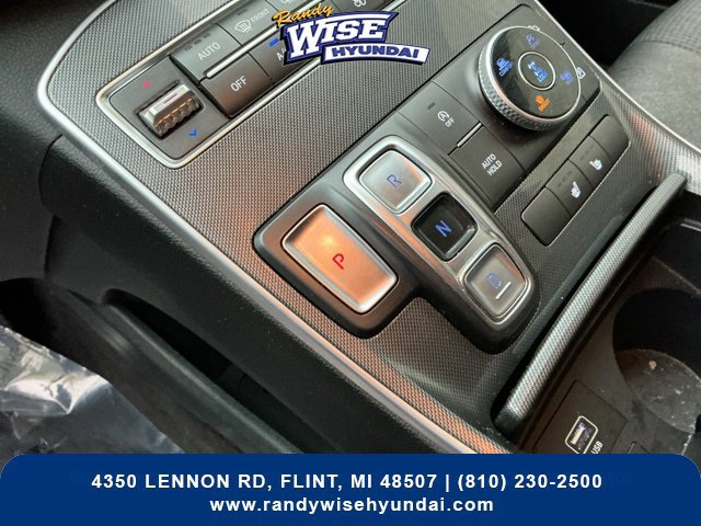 Used 2022 Hyundai Santa Fe SEL w/ Convenience Package AWD/4WD image 30
