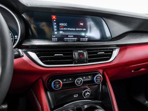 Used 2019 Alfa Romeo Stelvio RWD image 23