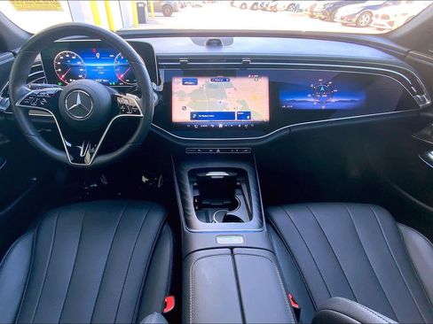 Used 2024 Mercedes-Benz E 350 4MATIC Sedan image 13
