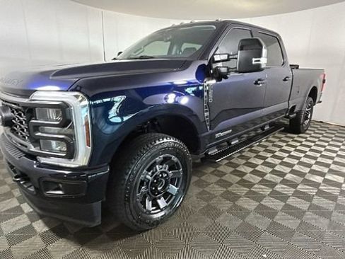 Used 2024 Ford F250 Lariat w/ Sport Appearance Package AWD/4WD image 7