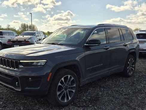 Used 2022 Jeep Grand Cherokee L Overland w/ Luxury Tech Group IV AWD/4WD image 1
