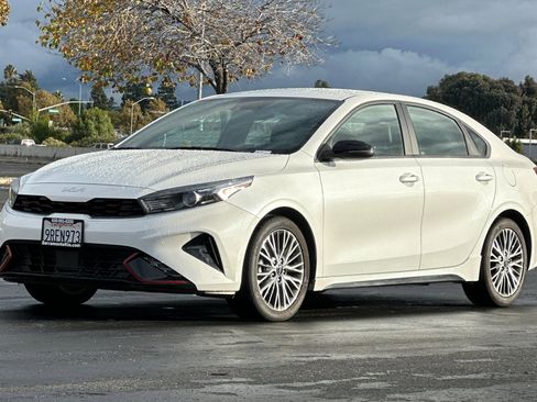 Used 2022 Kia Forte GT-Line w/ GT-Line Technology Package image 8