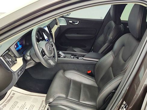 Used 2022 Volvo XC60 T8 Inscription w/ Advanced Package image 21