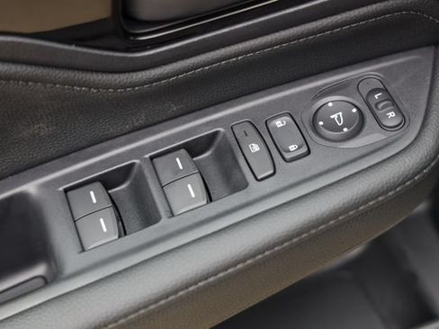 New 2026 Honda Odyssey Touring image 18