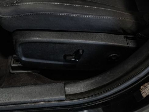 Used 2017 Dodge Charger R/T RWD image 32
