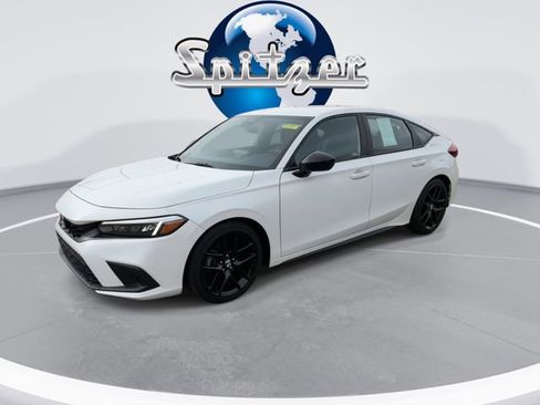 Used 2023 Honda Civic Sport image 4