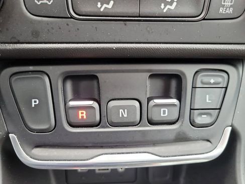 Used 2021 GMC Terrain SLE image 27