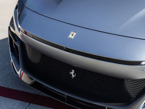 Used 2025 Ferrari Purosangue AWD/4WD image 18